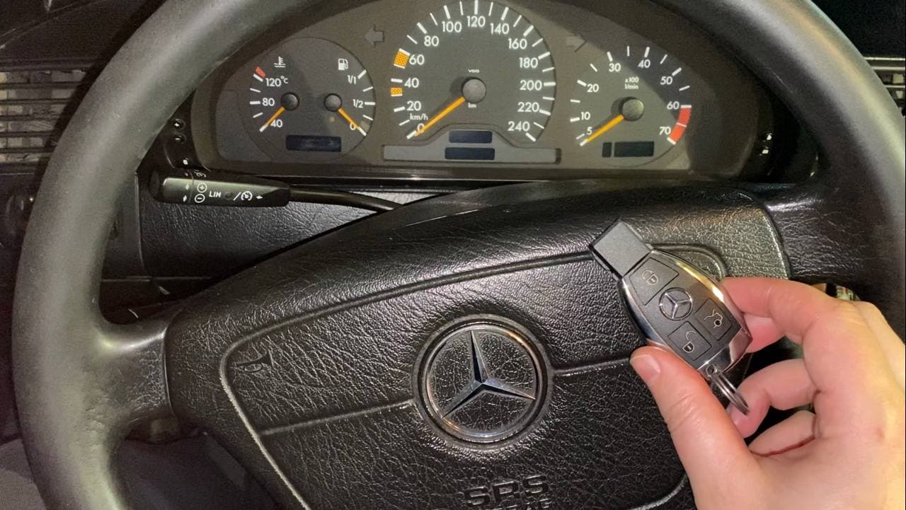 ВОССТАНАВЛИВАЕМ ОЧЕРЕДНОЙ КЛЮЧ MERCEDES W202.